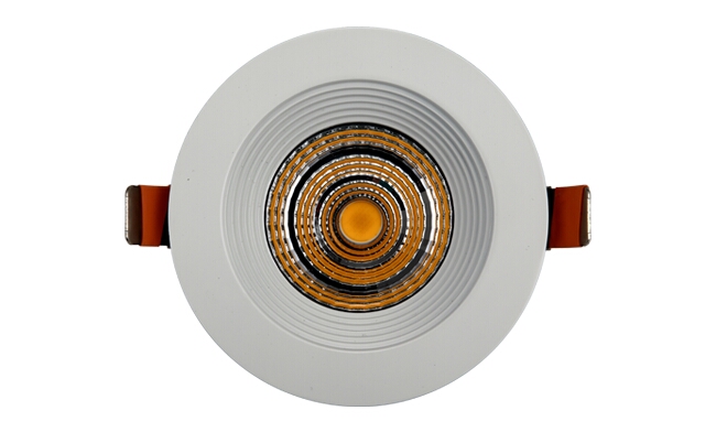 華輝照明專業(yè)生產(chǎn)LED筒燈，COB筒燈，全國(guó)行業(yè)領(lǐng)先，服務(wù)過(guò)全國(guó)各類工程達(dá)2000家。