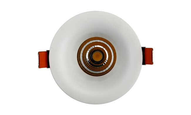 華輝照明專業(yè)生產(chǎn)LED筒燈，COB筒燈，全國行業(yè)領(lǐng)先，服務(wù)過全國各類工程達2000家。