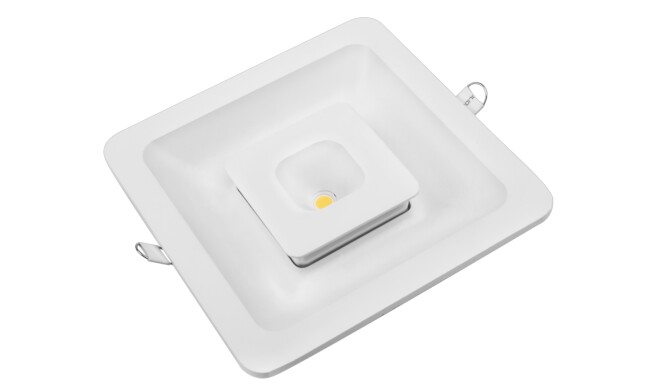 華輝照明專業(yè)生產(chǎn)LED筒燈，COB筒燈，全國行業(yè)領先，服務過全國各類工程達2000家。